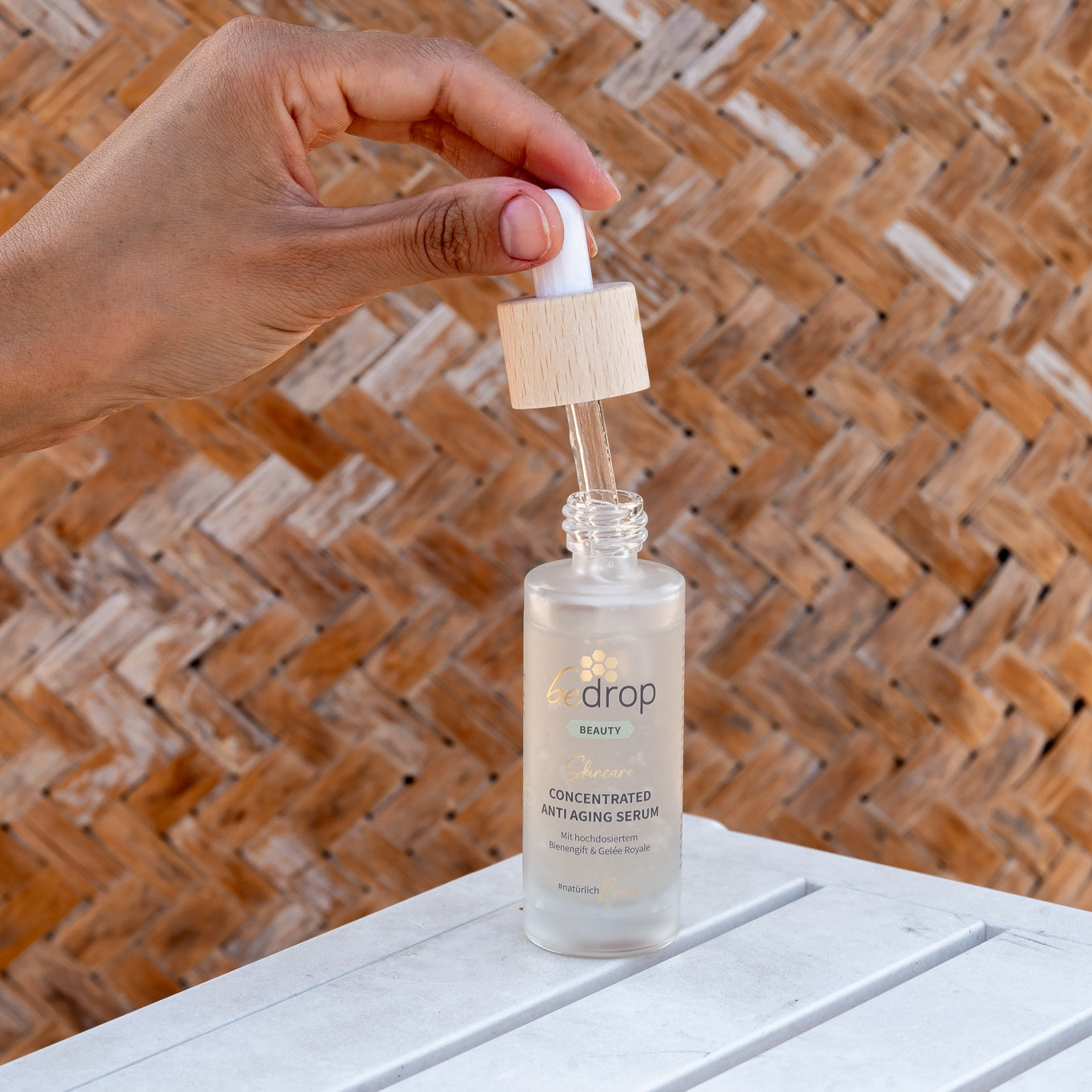 Coffret avantage : 3x CONCENTRATED ANTI AGING SERUM / Sérum visage au venin d'abeille hautement dosé & à la gelée royale - 30ml