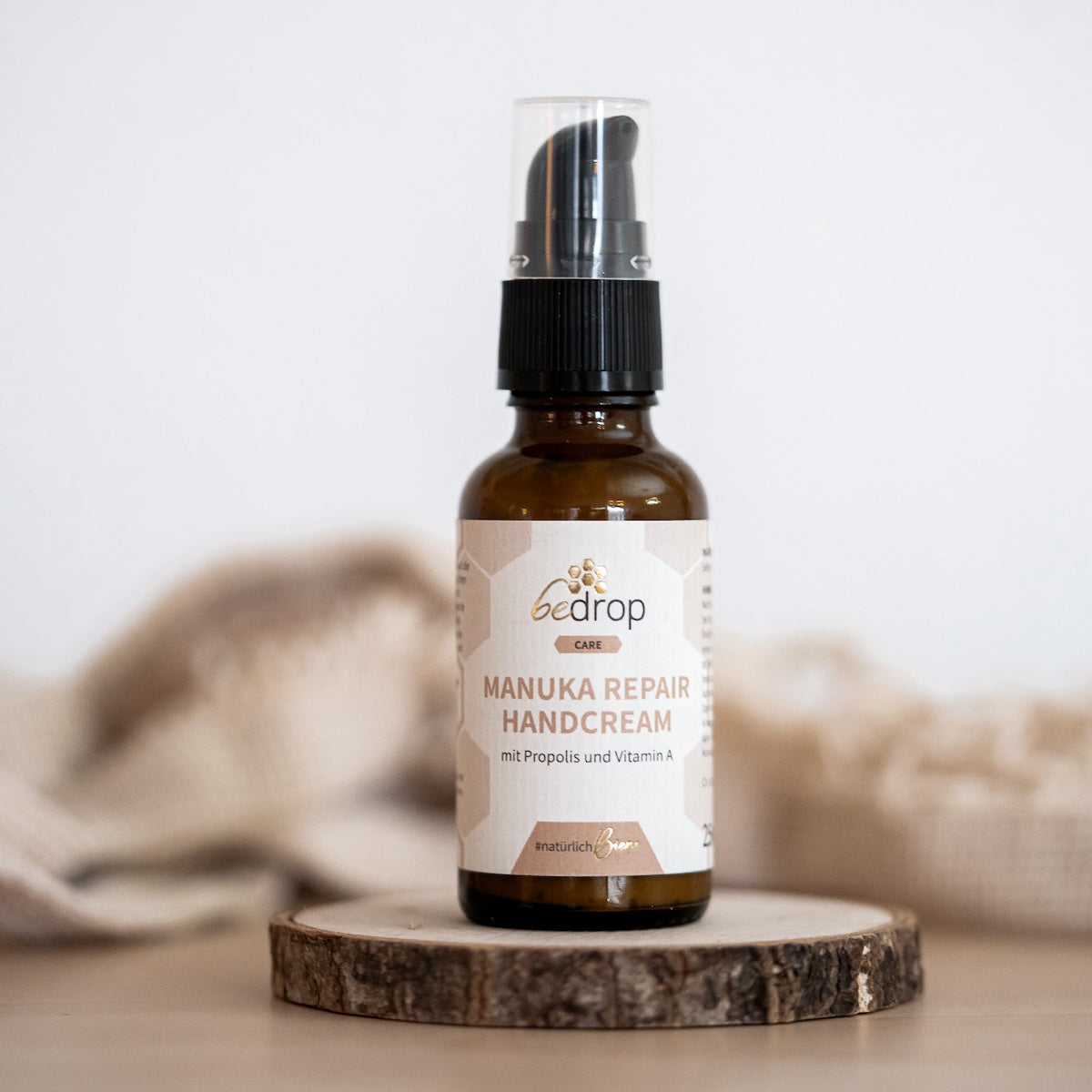 Crème pour les Mains Réparatrice au Miel de Manuka, à la Propolis et à la Vitamine A - 25ml