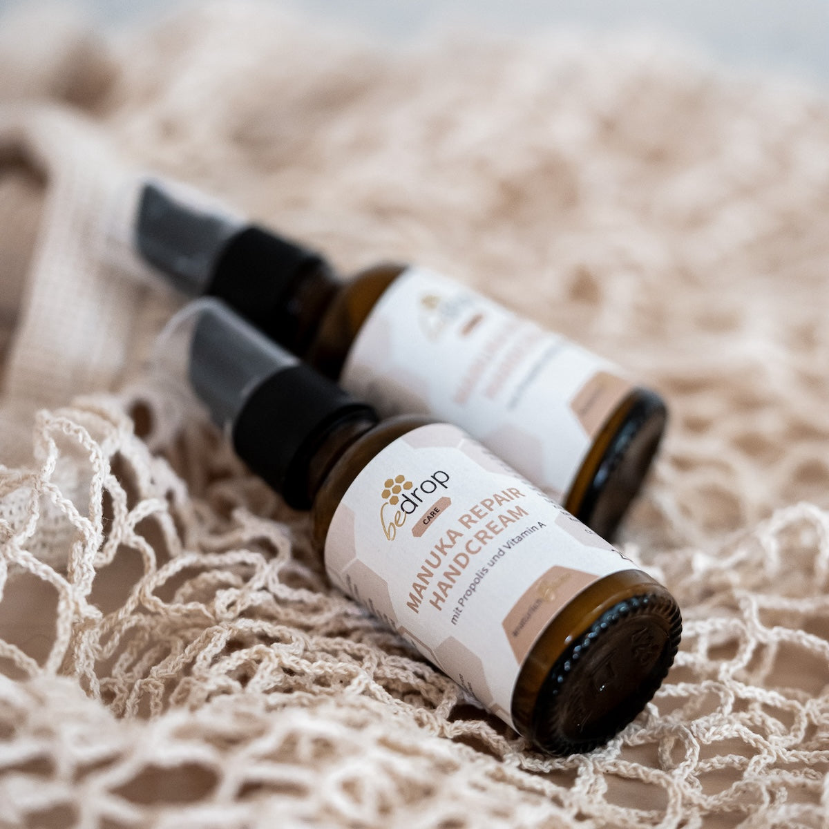 Set d'avantages : 3x Crème pour les mains au Miel de Manuka, Propolis et Vitamine A dans un set de 3 pièces