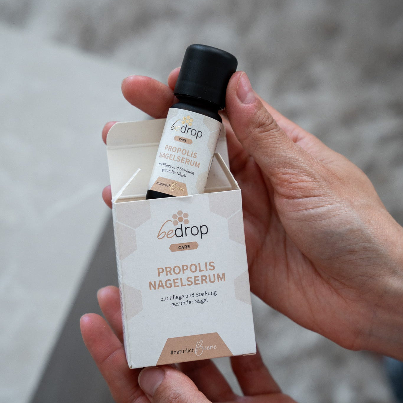 Sérum pour les ongles à la propolis - Soin des ongles à la propolis hautement dosée & 4 huiles essentielles - 10ml
