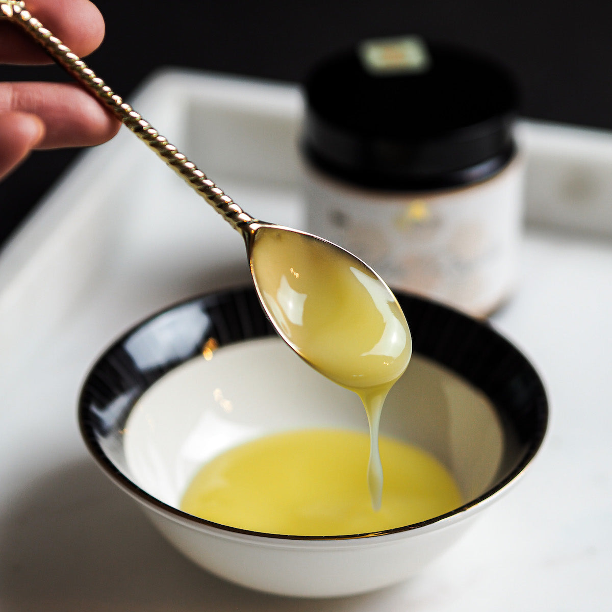 Le kit polyvalent | Capsules de propolis & teinture à 20% + Capsules de gelée royale & pur/frais + Miel de Manuka